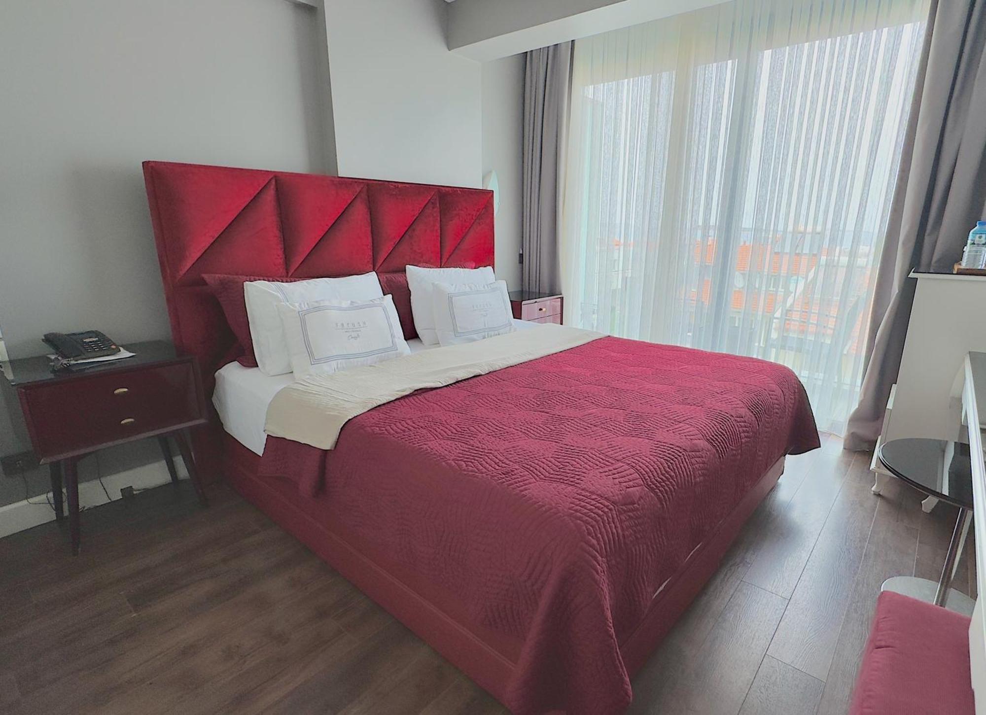 Ferush Boutique Hotel Урла Экстерьер фото