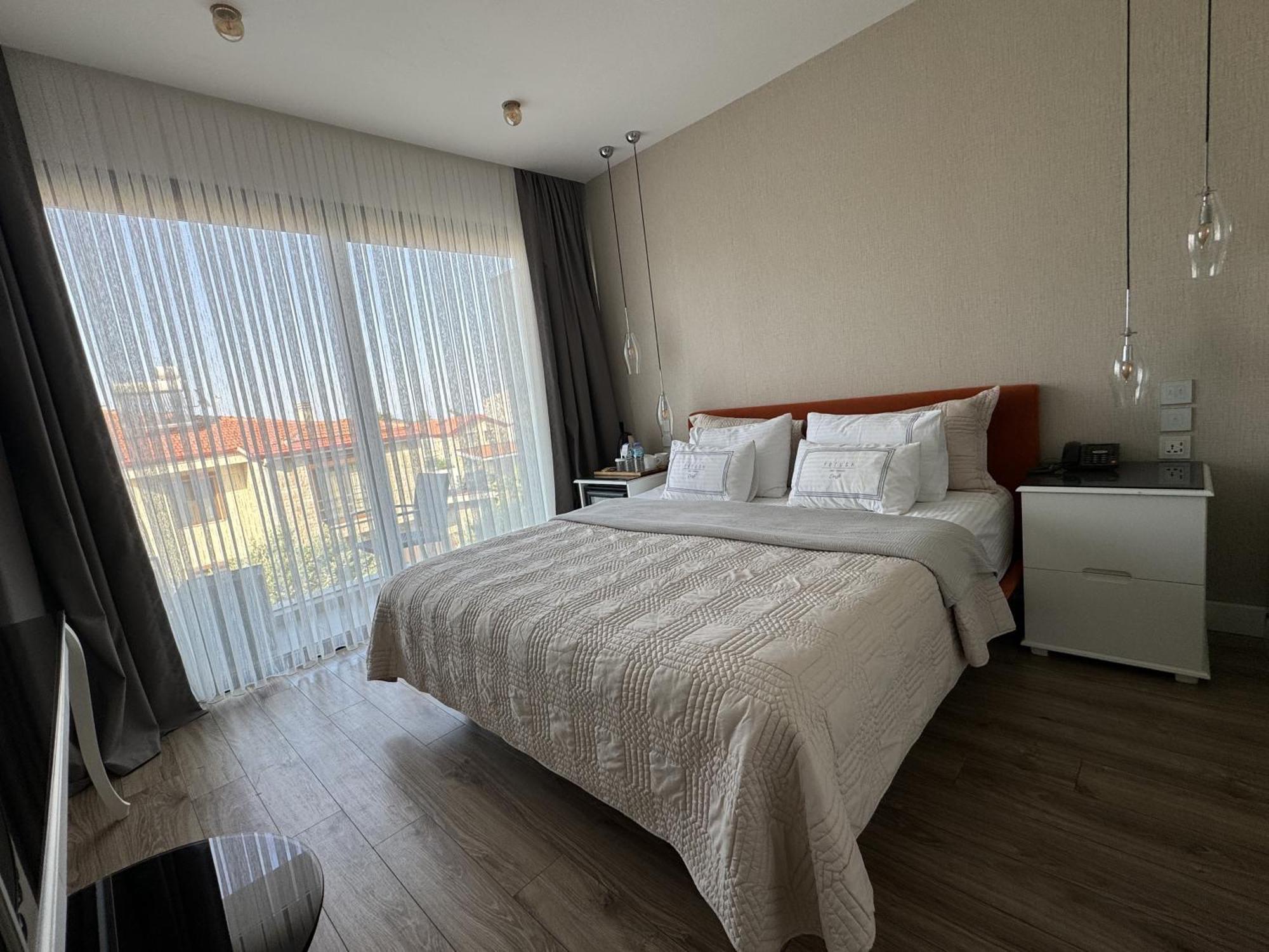 Ferush Boutique Hotel Урла Экстерьер фото